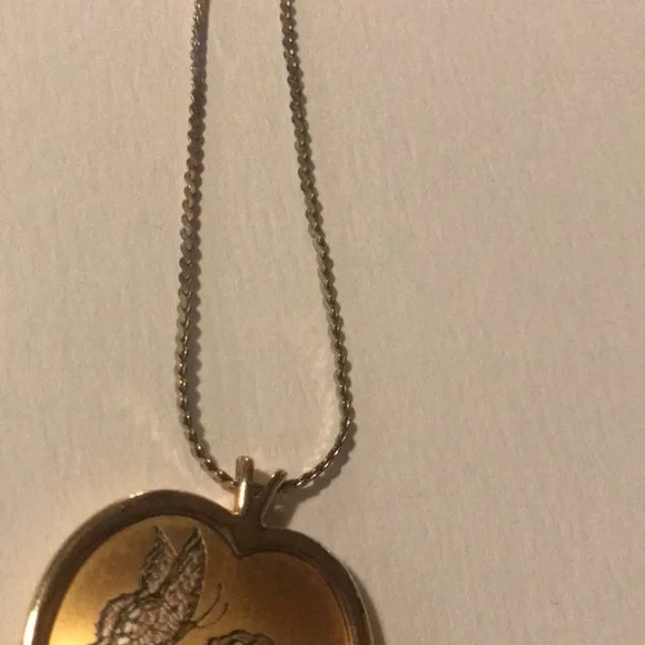 Reed & Barton Demascene Butterfly and Rose Vintage Necklace Gold Tone - Picture 7 of 9